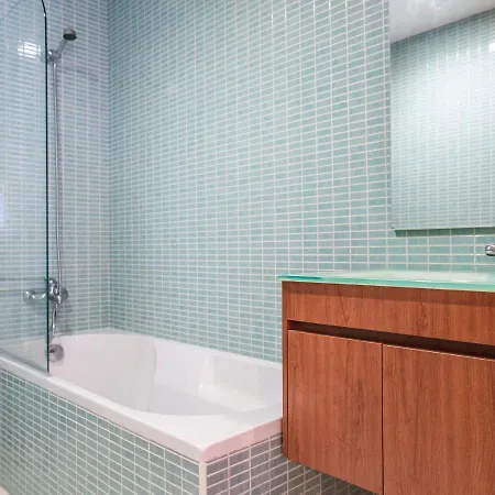 2bed With Rooftop Pool In Marina Village - オリョン