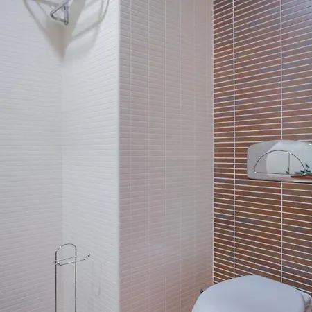 2bed With Rooftop Pool In Marina Village - شقة Olhão